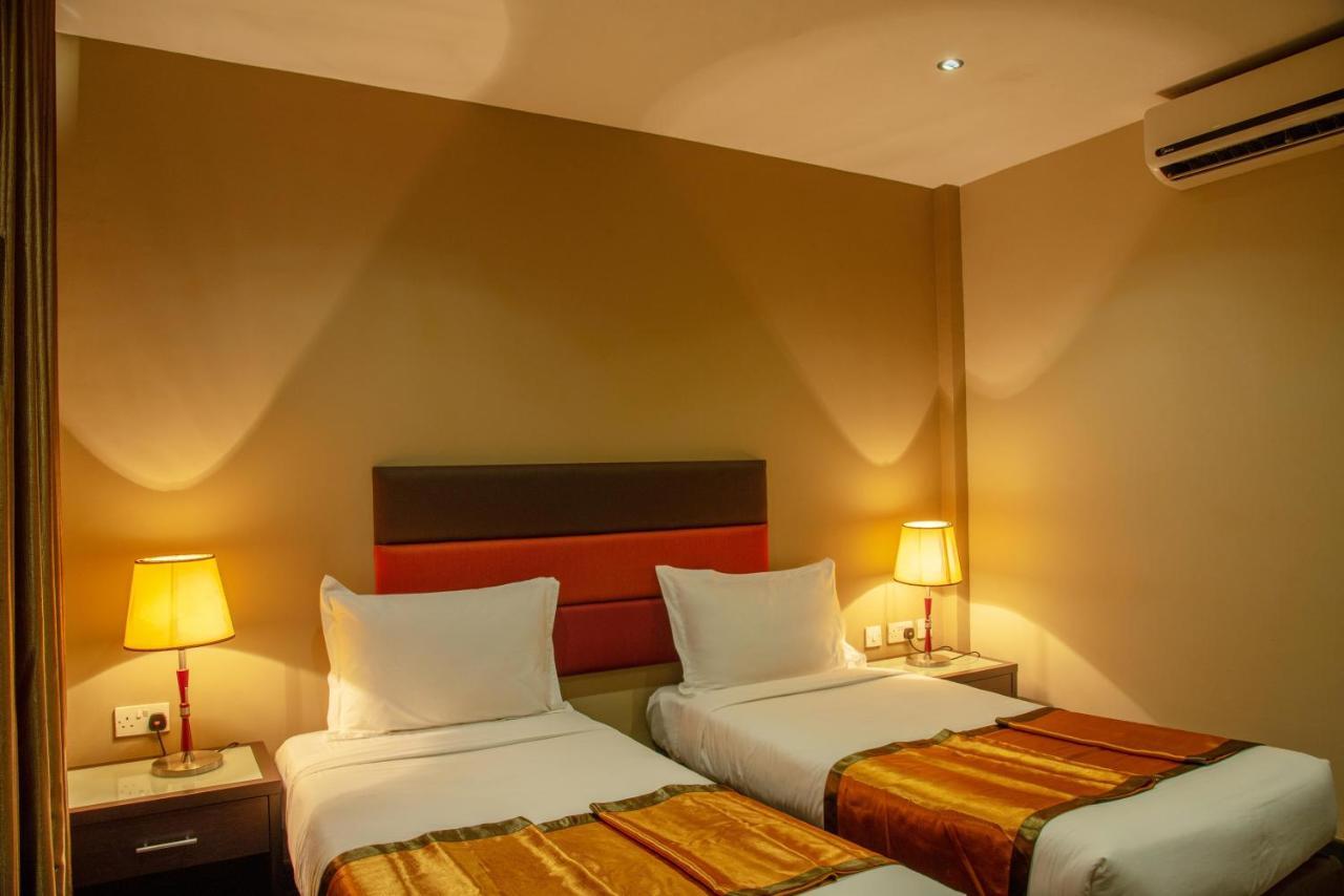 Tagore Apartments Кампала Экстерьер фото